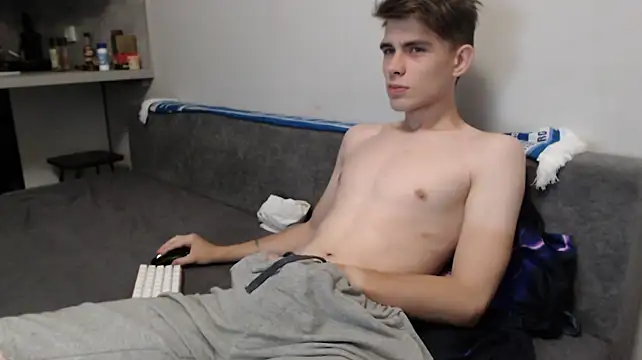 Student_Oliver XXX чат на живо
