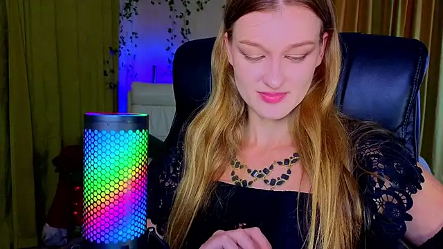 MysticVenus_'s Live XXX Chat