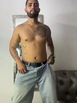 matteosantos' Live XXX Chat