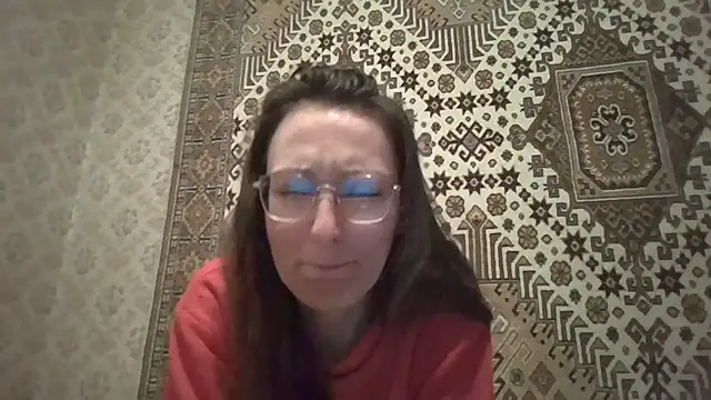 FayInessaKiss' Live XXX Chat