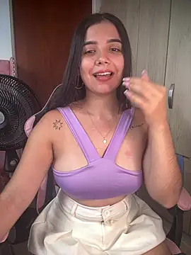 Czat XXX na żywo – salomecute21