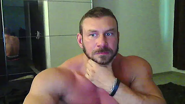 muscularkevin Chat XXX live