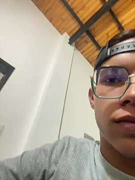 Andres_boy252 Pertunjukan Webcam