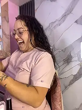 Nails_Lucia Live XXX Chat