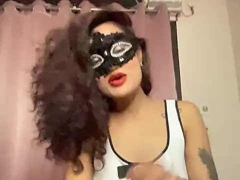 צ'אט XXX בשידור חי של ScarletSeductive