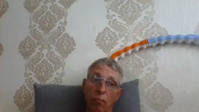 BobbyXRoyal webcam show