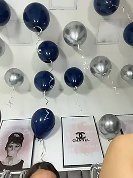 JuliaColemann 라이브 XXX 채팅