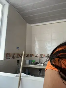 Chat +18 de Nicky-222 ao vivo