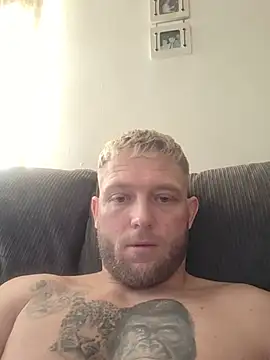 10AlphaPapa01 Live XXX-Chat