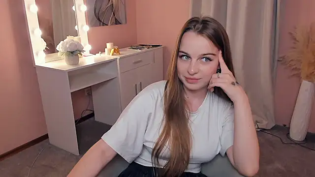 JenineSenese's Live XXX Chat