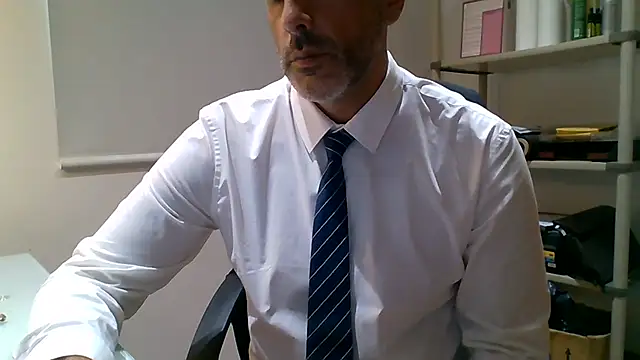 XXX chat uživo modela 66MA69