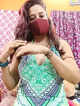 Hotpuja25 现场XXX聊天