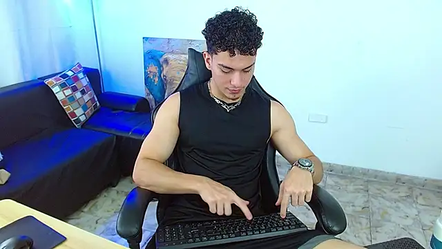 ryan_cum18's Live XXX Chat