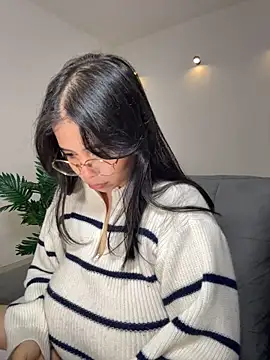 Chat +18 de tati_reyess ao vivo