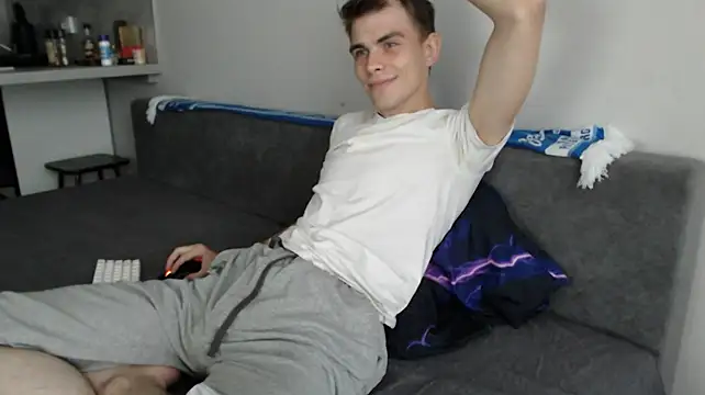 Student_Oliver Chat XXX live