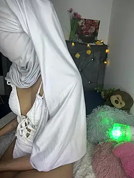 دردشة _Zahiira_ الجنسية المباشرة