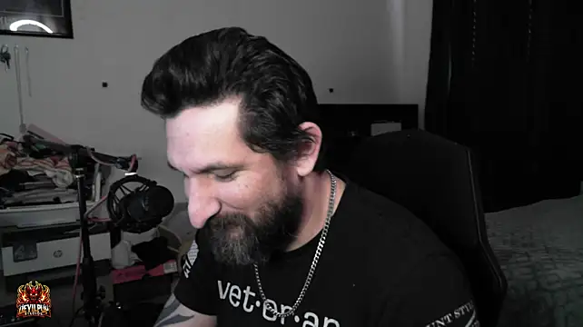 Czat XXX na żywo – DevilPup75_