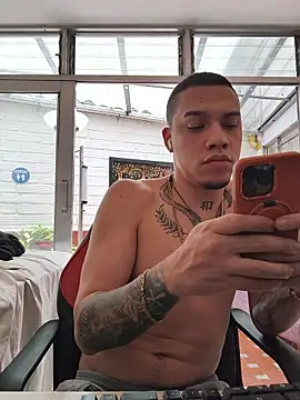 Chat XXX en directo de AlphaMasterXxx