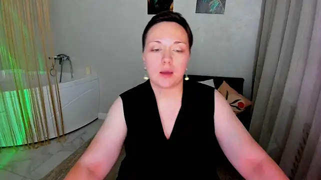 GoldenHazee Live XXX-Chat