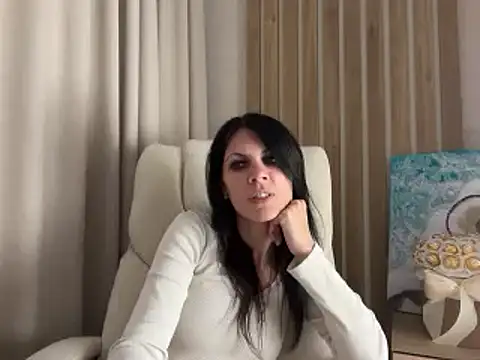 InjaAtHome – Naživo XXX chat