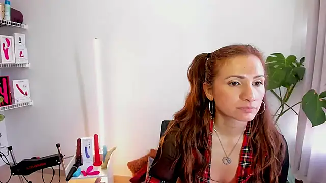 צ'אט XXX בשידור חי של vanessabrown_