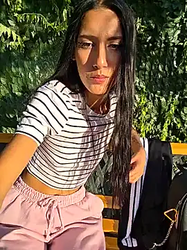 צ'אט XXX בשידור חי של AndreeaMuller