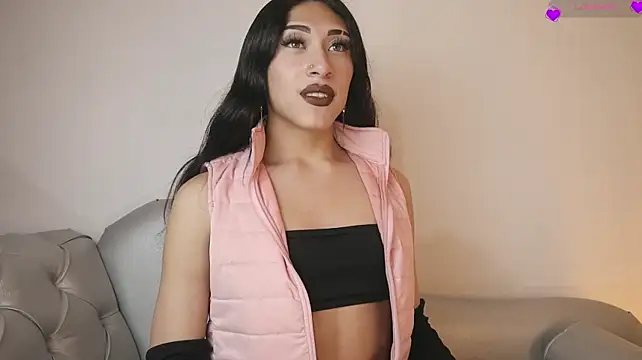 Velvet_Raze Live XXX Chat