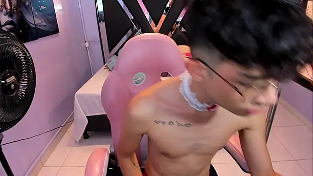 LiamHeatx Live XXX-Chat