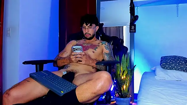 Show de LiamUribe na webcam