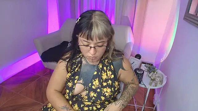צ'אט XXX בשידור חי של lena_w_