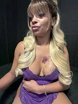 Rakiyahcharms' Webcam Show