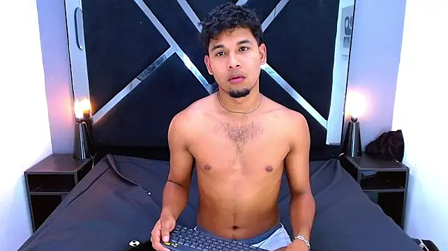 Marius_Ponce Live XXX-chat