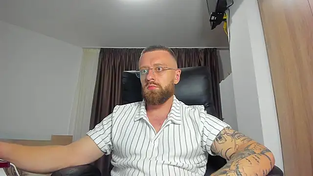 XXX chat uživo modela Findom_guy