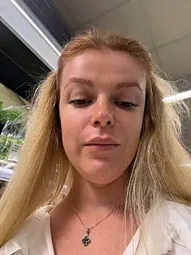 دردشة HarrietDart الجنسية المباشرة