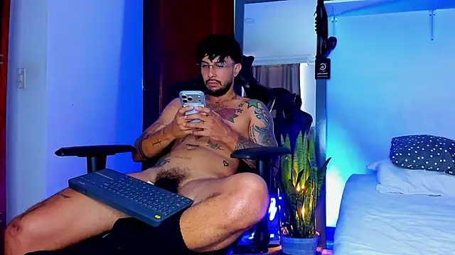 LiamUribe Live XXX-chat