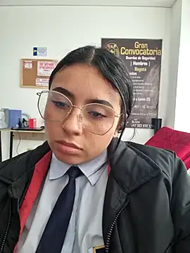 دردشة Angela__05 الجنسية المباشرة