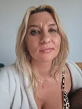 KaylinJan Chat XXX in diretta