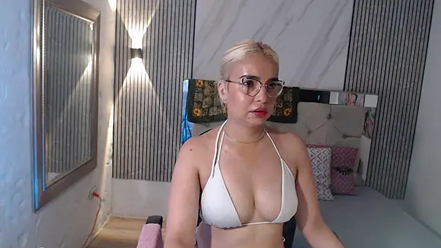 دردشة ashley__tylor الجنسية المباشرة