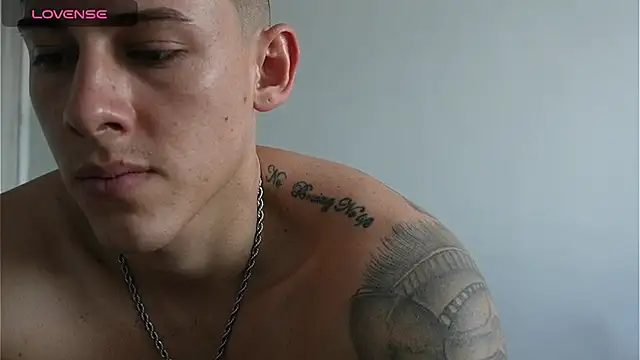 Chat XXX en directo de Muscle_King_Cum