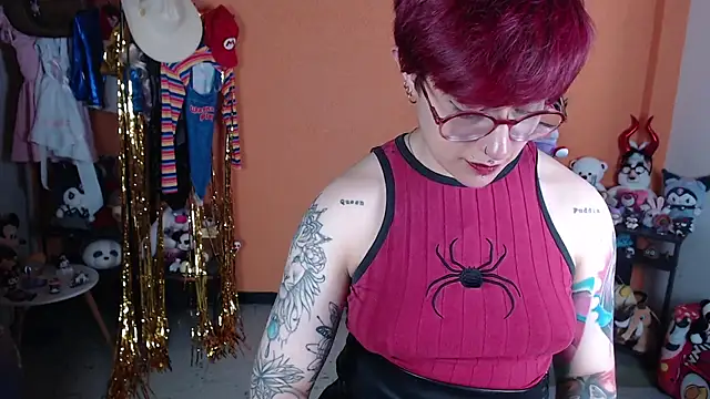 MissMiia2 XXX чат на живо