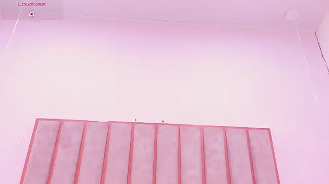 Zoe_Monrow's Live XXX Chat