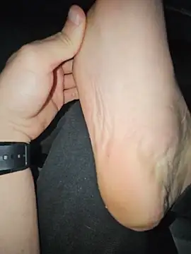 Show modela HotRoom69 na web-kameri