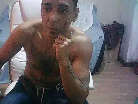 HotLatinoBRn Webbikameraesitys