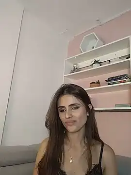 Chat +18 de Ariaa_Collins ao vivo