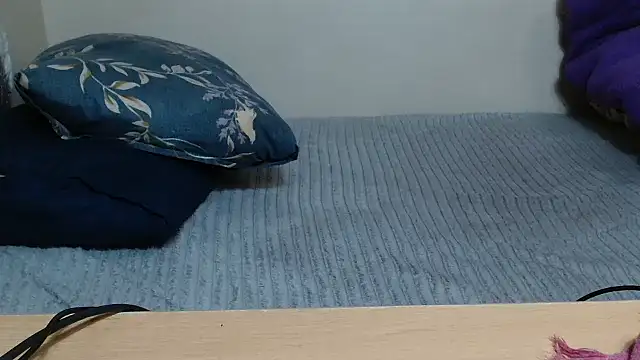 KinkyJXxX élő XXX-chatje