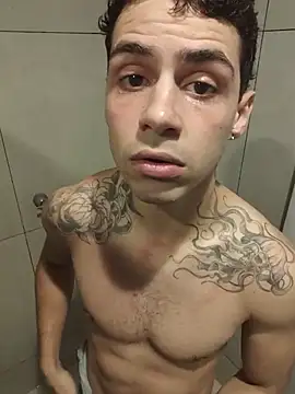 Darwim_'s Live XXX Chat