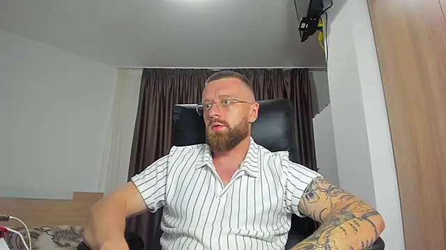 Findom_guy webcam show