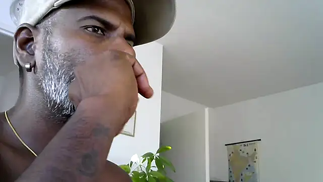 Chat +18 de frenchblackc31 ao vivo