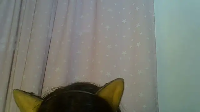 Chat +18 de SkinnyKitten ao vivo