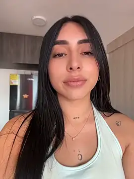 IsabellaNoir_ Chat XXX in diretta